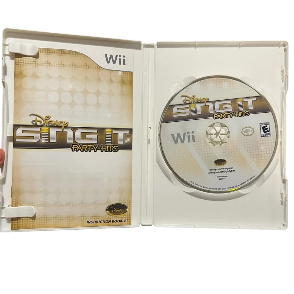 Nintendo Wii Disney Sing It: Party Hits- Complete w/ Manual - Tested And Working